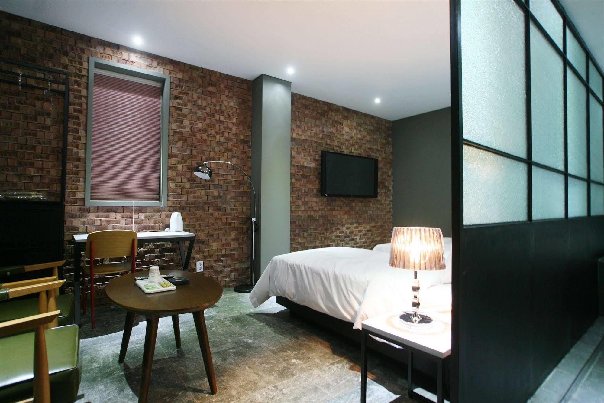 Vvalt Hotel Seoul Exterior photo